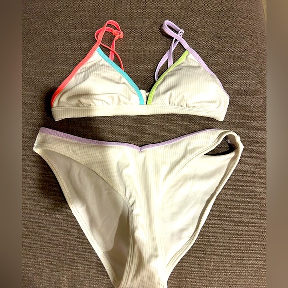 Cute swim suit size medium - Picture 1 of 2